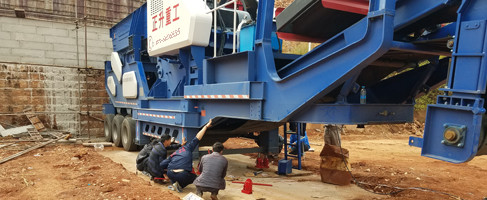 J9.COM鄂式移动破碎站安装调试现场