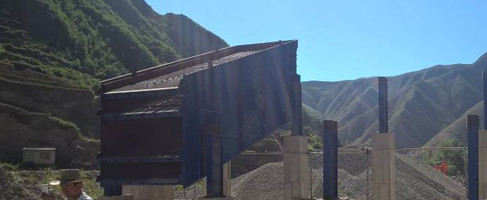 YK系列圆振动筛(图4) YK系列圆振动筛 (图1)