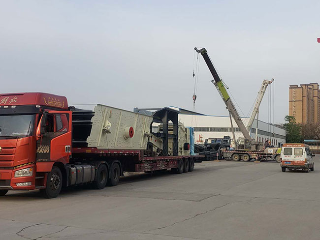 J9.COM移动破碎站发往广东惠州