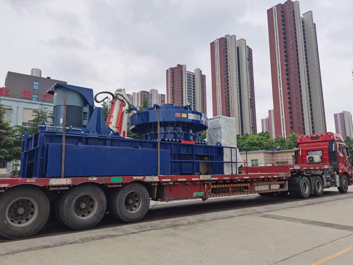 广西来宾制砂机发货 (2).jpg 广西来宾制砂机发货 (2).jpg